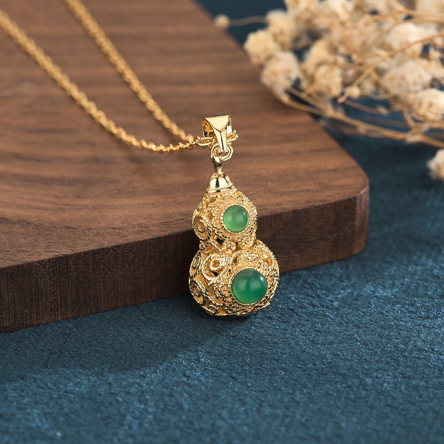 Net Red With Goods Live Supply National Style Design Famous Family Style Copper Plating 24k Ancient Gold Inlaid Chalcedony Gourd Necklace