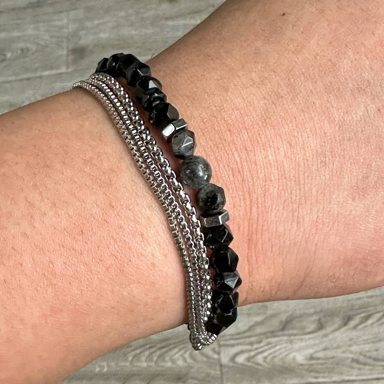 Schmuck Mode Vintage Schwarz Matt Armband Zirkon Krone Diamant Ball Würfel Löwenkopf Perlen Armband Anzug