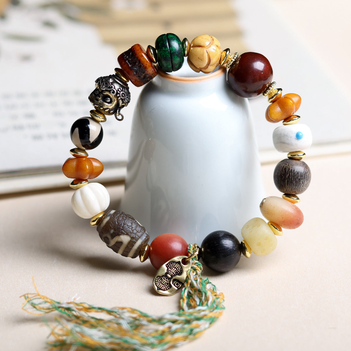 Custom Hand-Woven Paste-Covered Tiger Tooth Beads Bracelet Hand-Woven Jewelry Ethnic Style