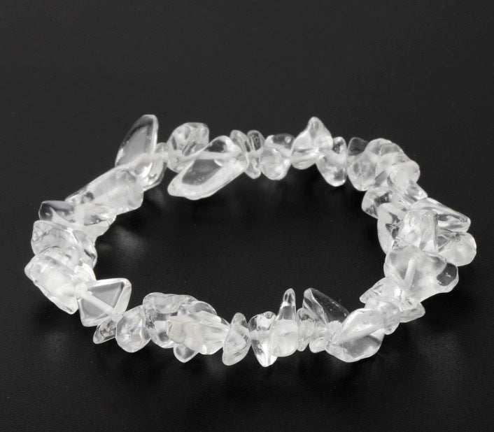 Handgewebtes elastisches Armband im Bohemian-Stil mit Natursteinperlen