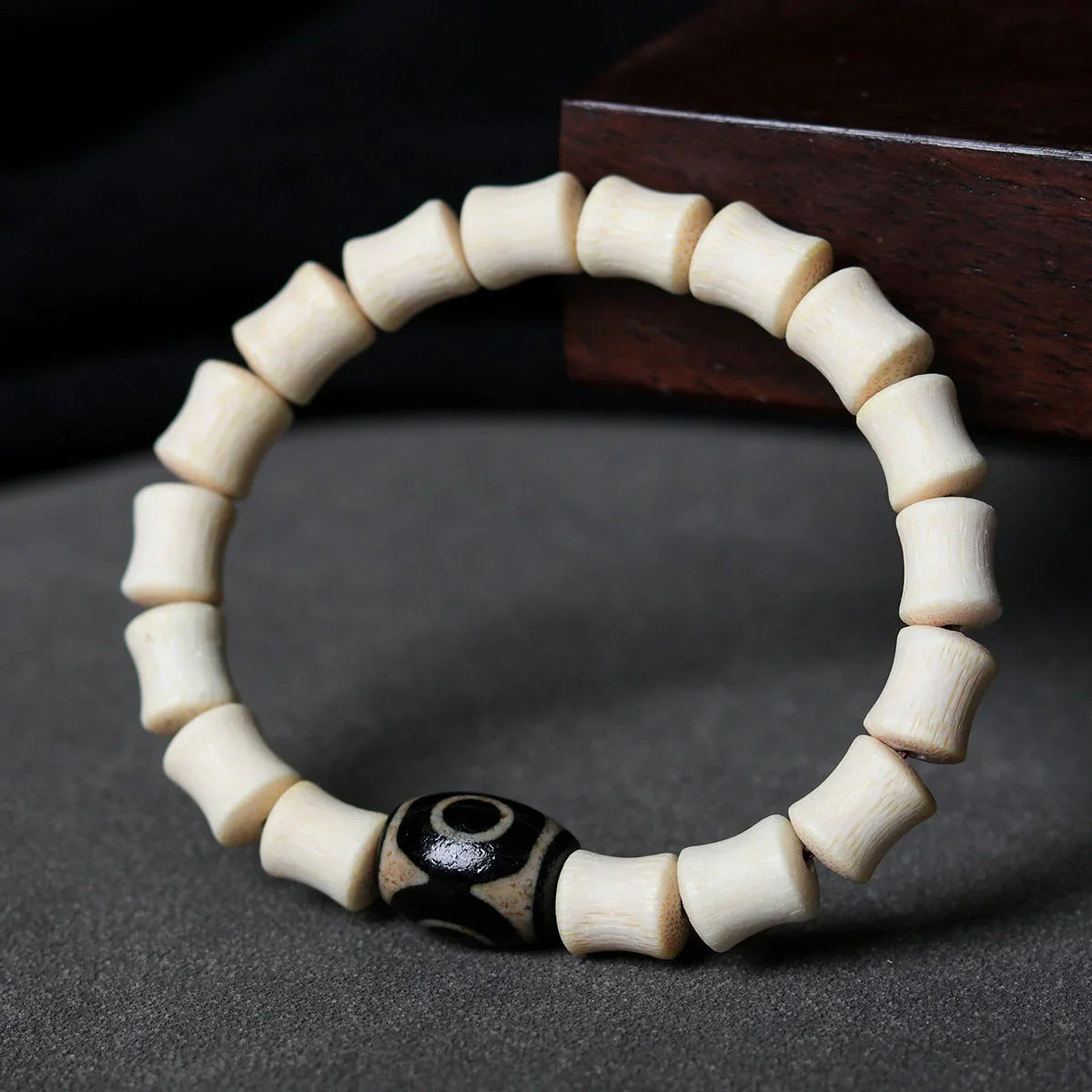 Handmade Tiger Tooth Beads Bracelet With Ethnic Design For Spiritual Protection - Buddha Blessing You
