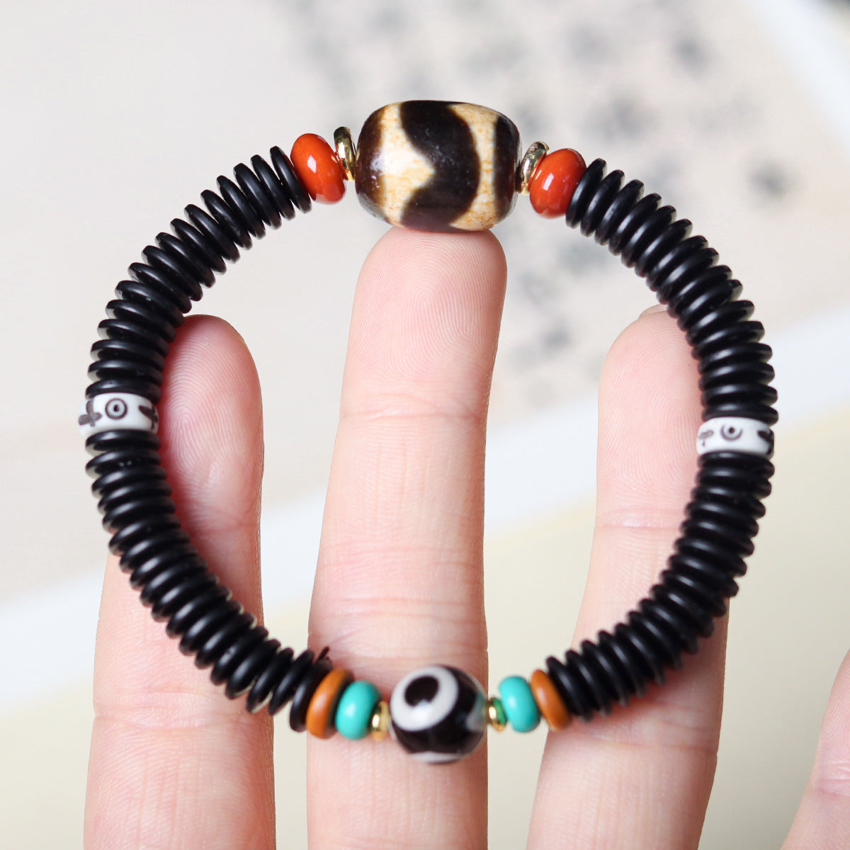 Custom Hand-Woven Paste-Covered Tiger Tooth Beads Bracelet Hand-Woven Jewelry Ethnic Style